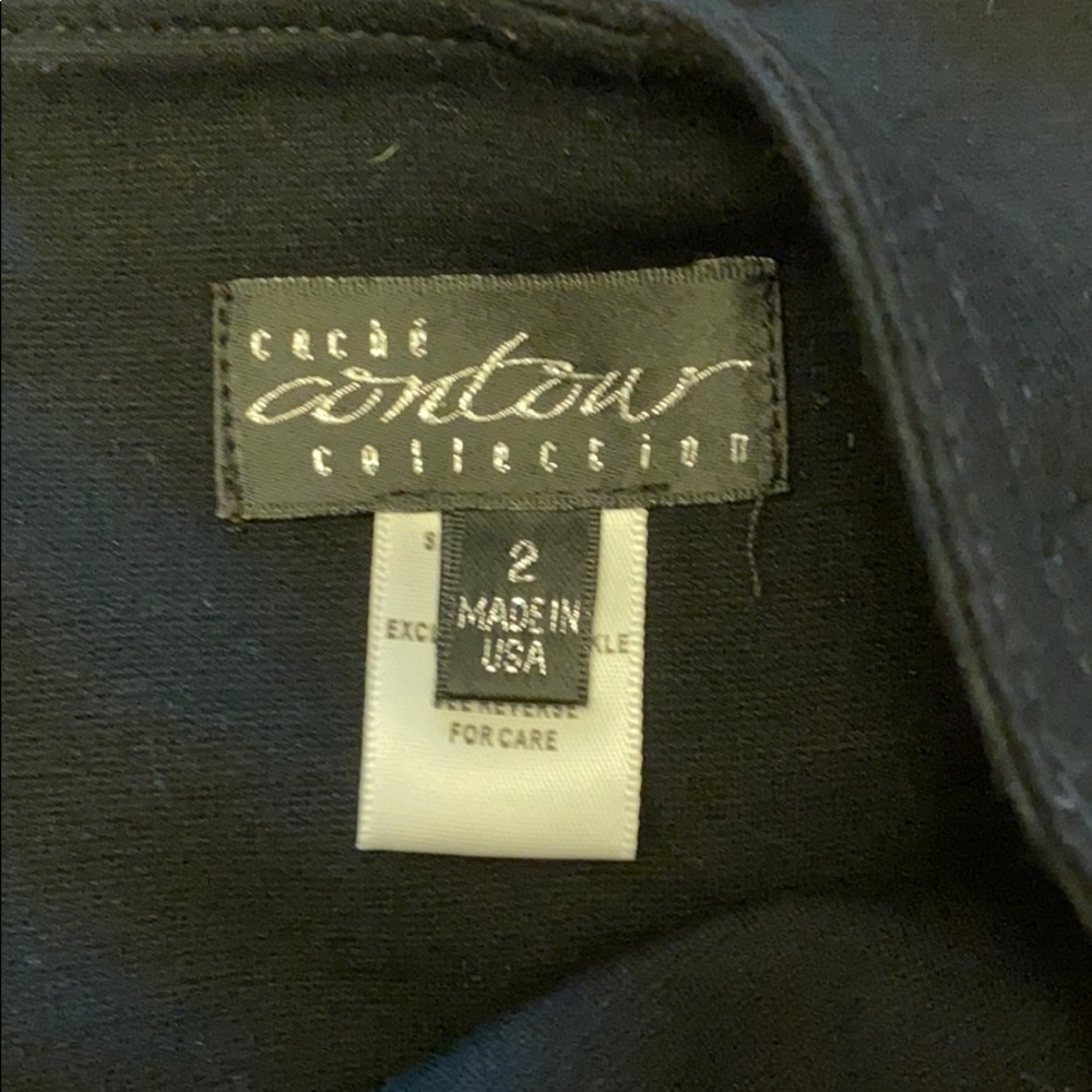 Suit - Picture 2 of 4